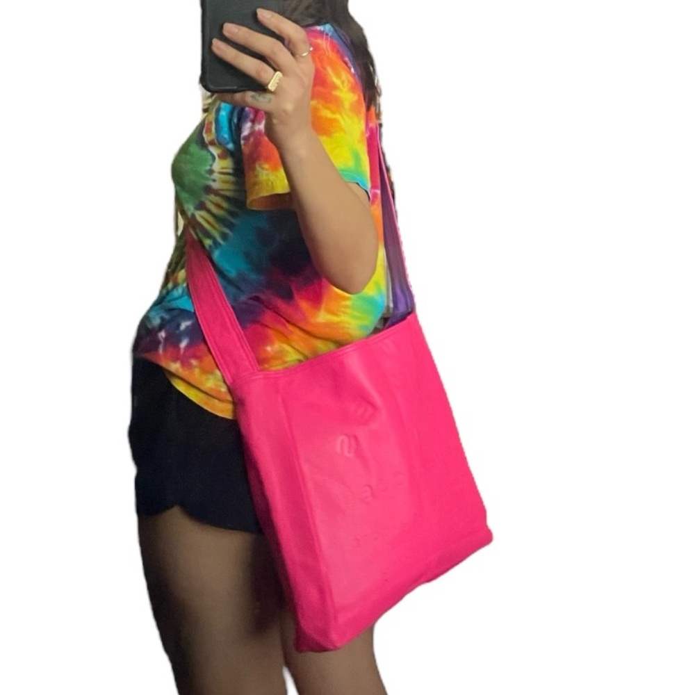 Rare Y2K Vintage Hot pink reversible Marc Jacobs cross body messenger bag